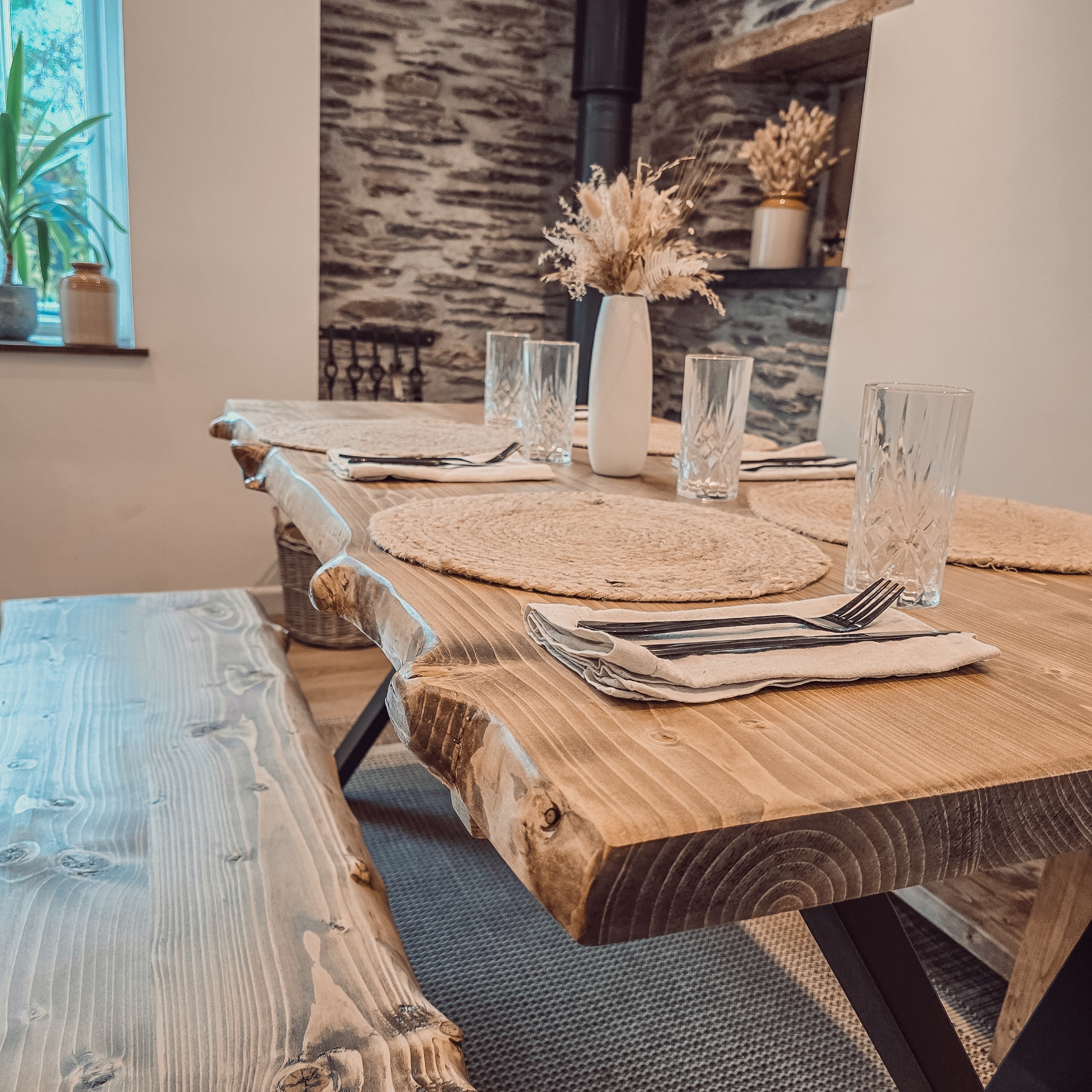 Live / Waney Edge Dining Table With 4 Types of Metal Legs - My Store