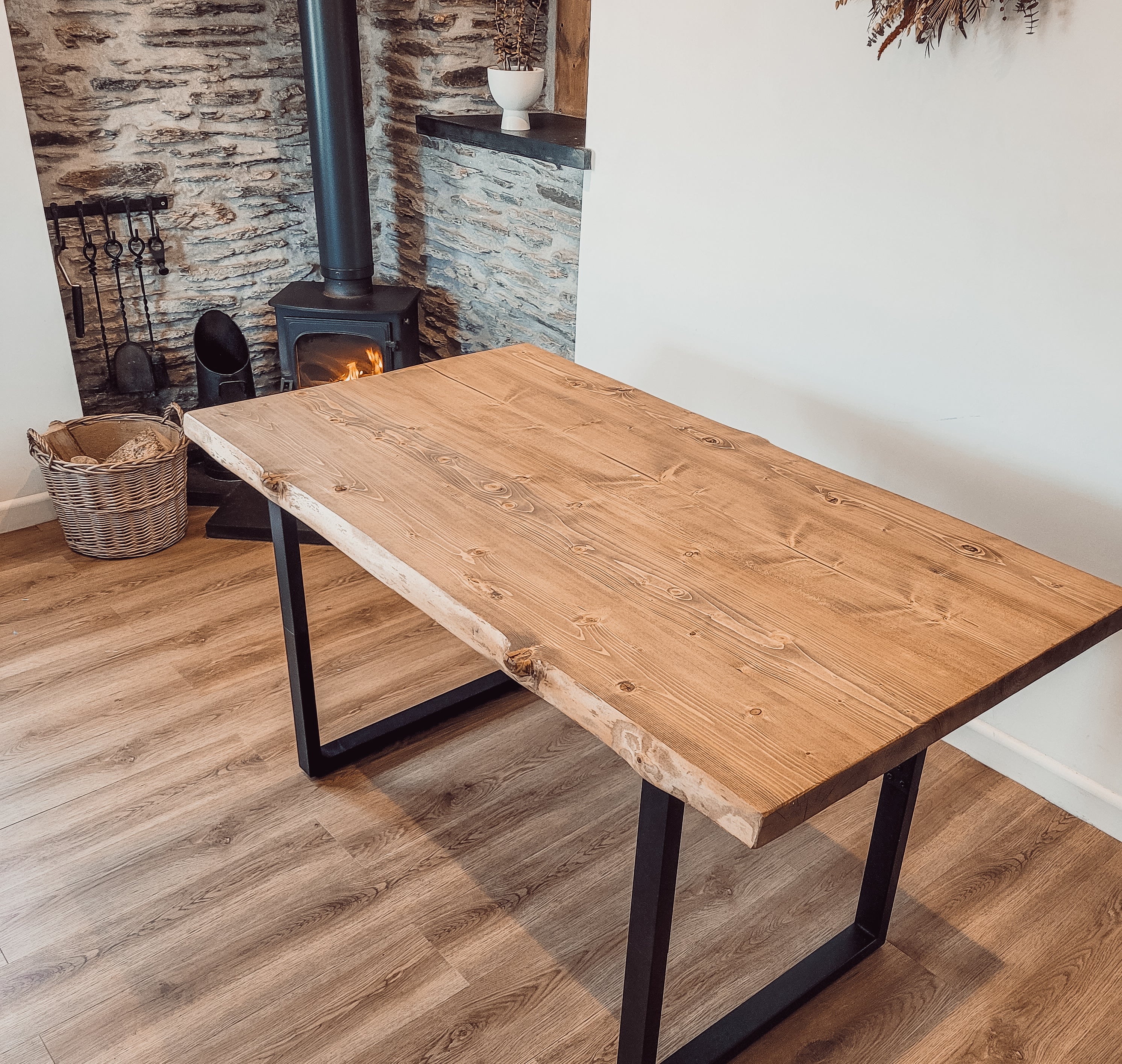 Live / Waney Edge Dining Table With 4 Types of Metal Legs - My Store